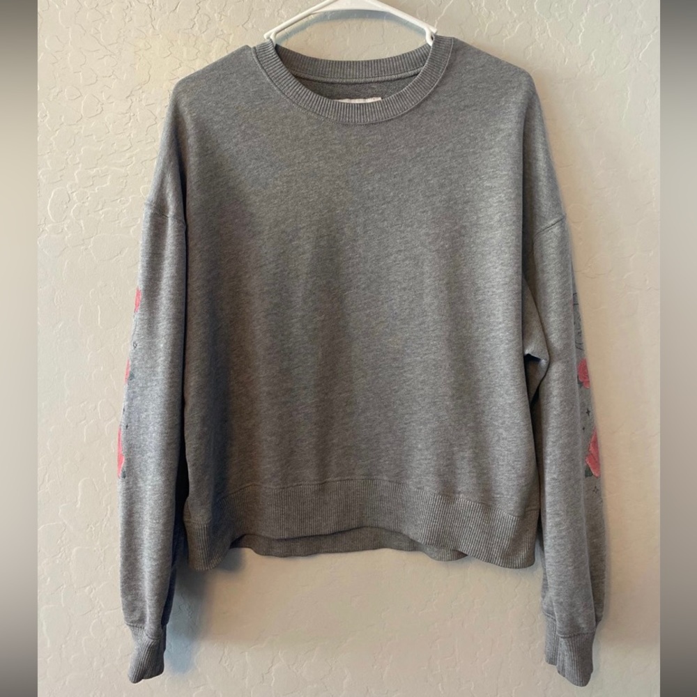 ⭐️Hollister gray sweatshirt with rose and moon details on sleeves size medium